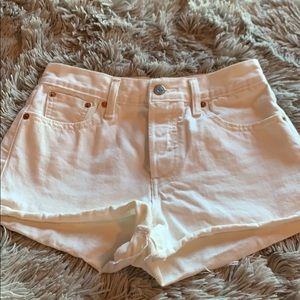 Levi’s white high waisted wedgie shorts